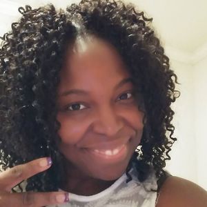 Meet your Posher, Latasha